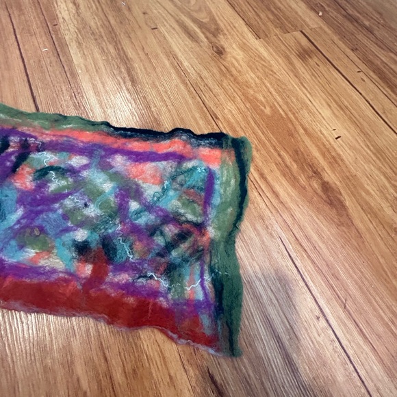 Handmade Wool & Silk Felted Scarf - Picture 7 of 9